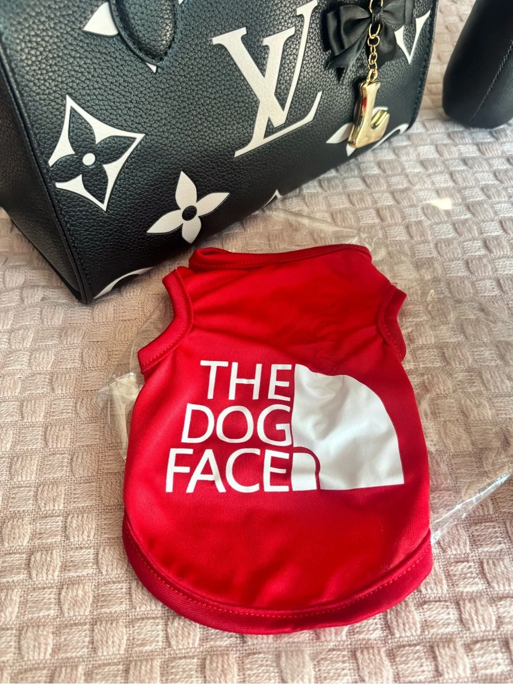 STUNNING THE DOG FACE 😍🐾❤️ X-SMALL TSHIRT FOR PETS 🌟